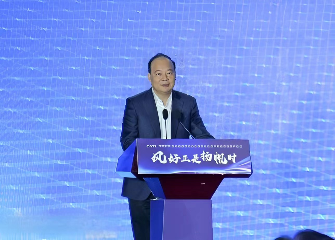 02-配文插图-CA88董事长、总经理曾毓群发表致辞.png